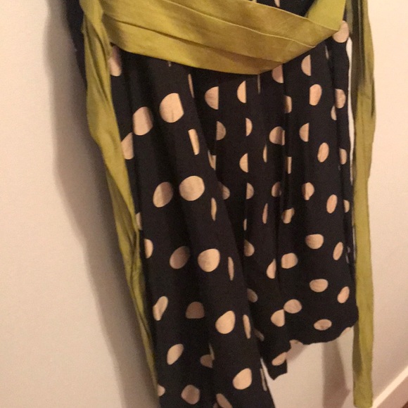 Cute polka dot dress! - Picture 3 of 5